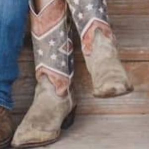 **ISO women's roper rebel flag boots